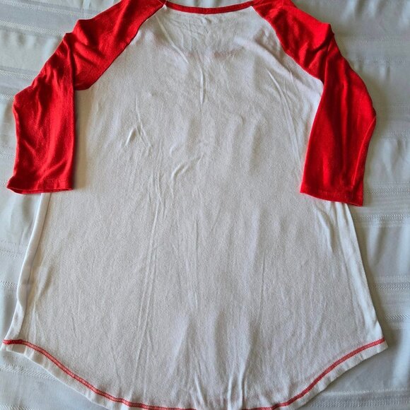 Size Medium So White W/Red Sleeves 3/4 Sleeve Baseball Style Top - Picture 4 of 8